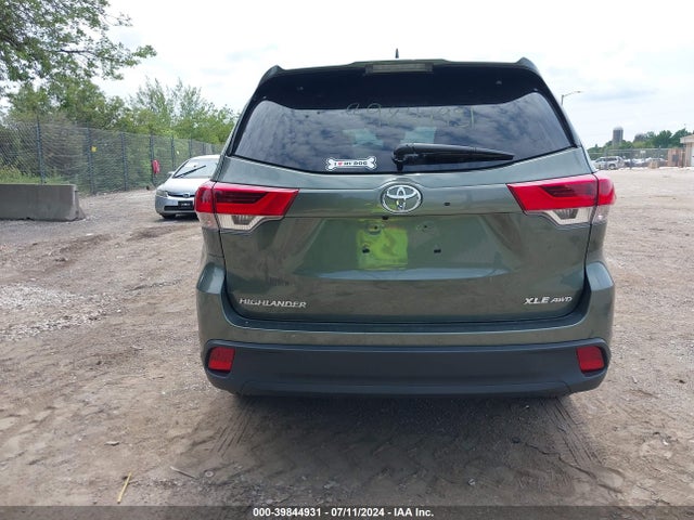 Toyota Highlander Xle 2019 5TDJZRFH0KS701522 Image 16