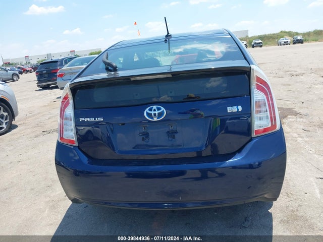 Toyota Prius Three 2015 JTDKN3DU9F0479603 Image 16