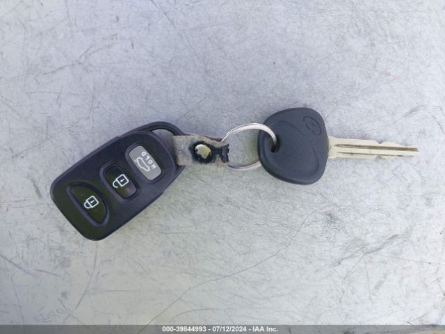 KMHDH4AE3FU248672 Hyundai ELANTRA SE