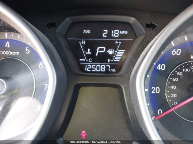 KMHDH4AE3FU248672 Hyundai ELANTRA SE