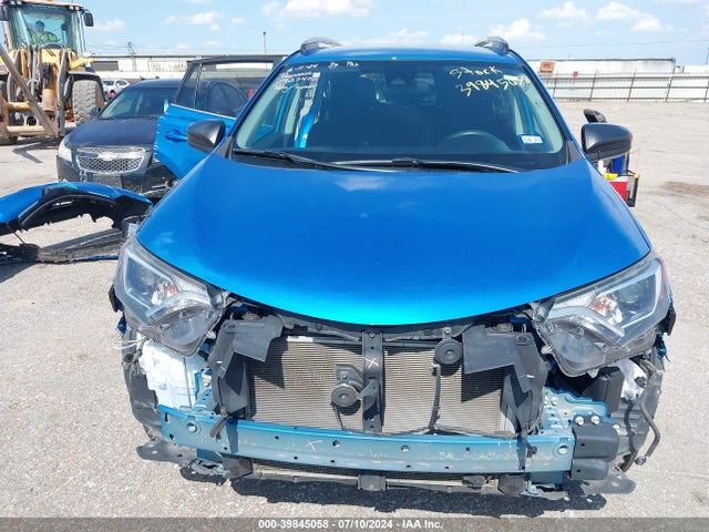 Toyota RAV4 LE 2018 2T3BFREV9JW829985 Image 13