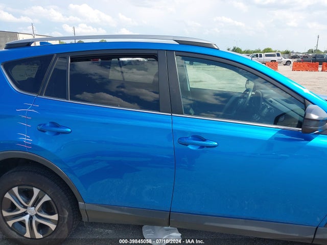 Toyota RAV4 LE 2018 2T3BFREV9JW829985 Image 14