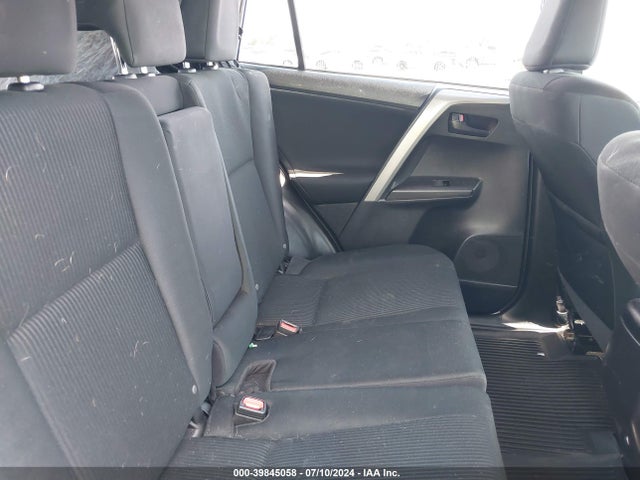 Toyota RAV4 LE 2018 2T3BFREV9JW829985 Image 8