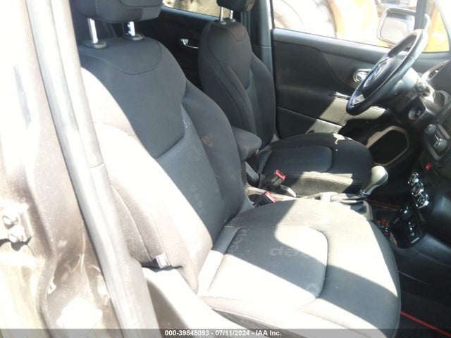 ZACCJBBT1GPD82668 Jeep Renegade Latitude