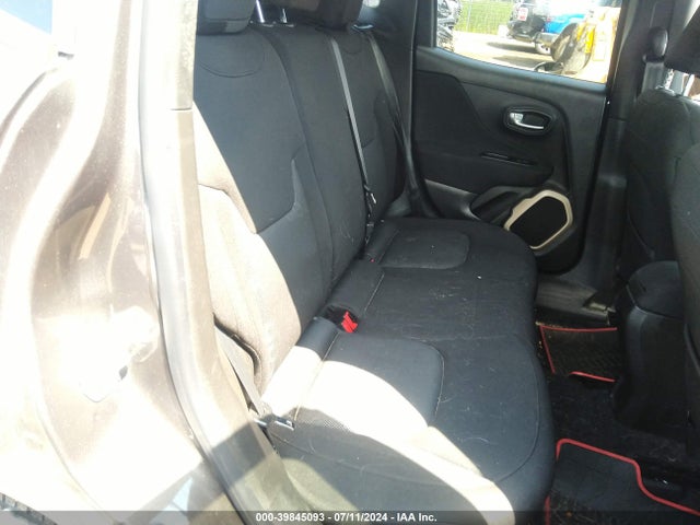 ZACCJBBT1GPD82668 Jeep Renegade Latitude