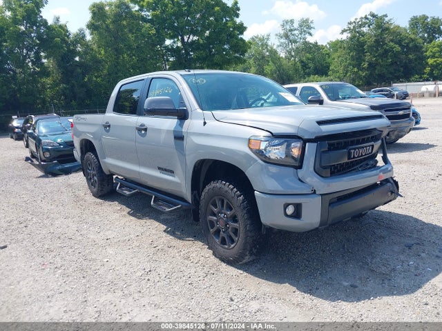 Toyota Tundra Trd Pro 5.7l V8 2017 5TFDW5F11HX654537 главное изображение