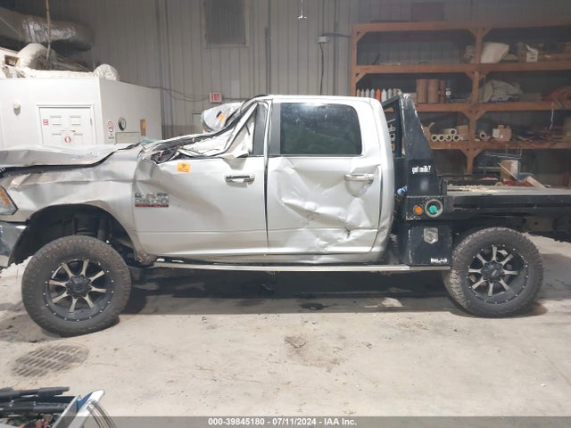 RAM 2500 Slt  4x4 6'4 Box 2017 3C6UR5DL9HG725037 Image 14