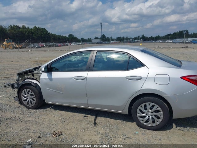 Toyota COROLLA LE 2018 2T1BURHE7JC116594 Image 14