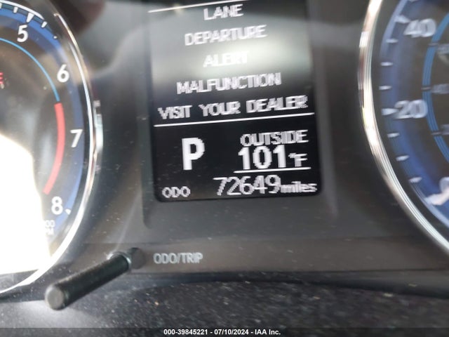 Toyota COROLLA LE 2018 2T1BURHE7JC116594 Image 15