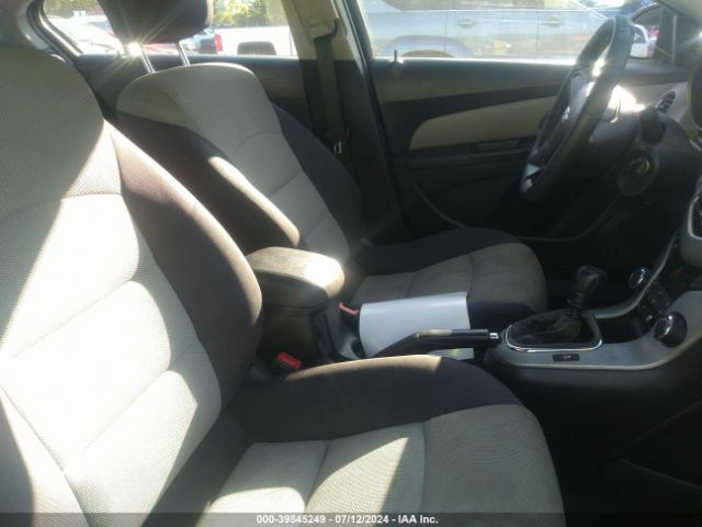1G1PB5SH4E7213887 Chevrolet Cruze Ls Manual