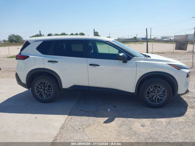 5N1BT3AA0PC792390 Nissan Rogue S Fwd