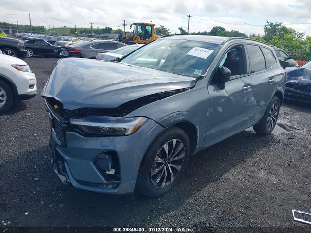 YV4L12RK0R1784484 Volvo Xc60 B5 Core Dark Theme