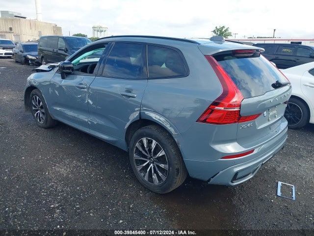 YV4L12RK0R1784484 Volvo Xc60 B5 Core Dark Theme