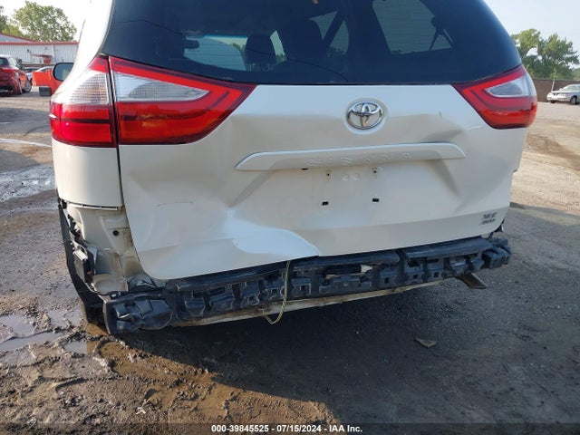 Toyota Sienna Xle 7 Passenger 2015 5TDDK3DC6FS109358 Image 6