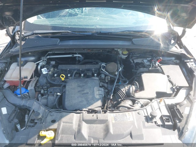 Ford FOCUS SE 2015 1FADP3K21FL322642 Image 10