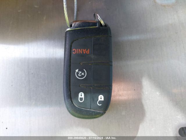 3C4NJCBB7JT494347 Jeep Compass Sun And Wheel Fwd