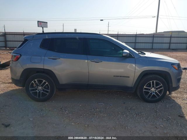 3C4NJCBB7JT494347 Jeep Compass Sun And Wheel Fwd