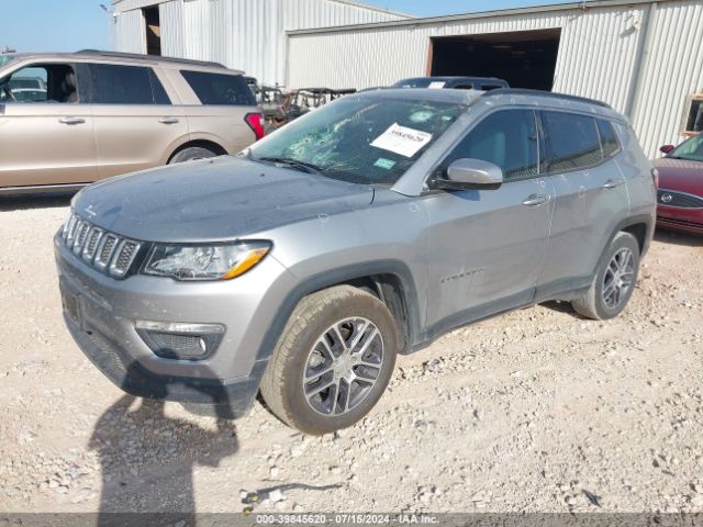 3C4NJCBB7JT494347 Jeep Compass Sun And Wheel Fwd