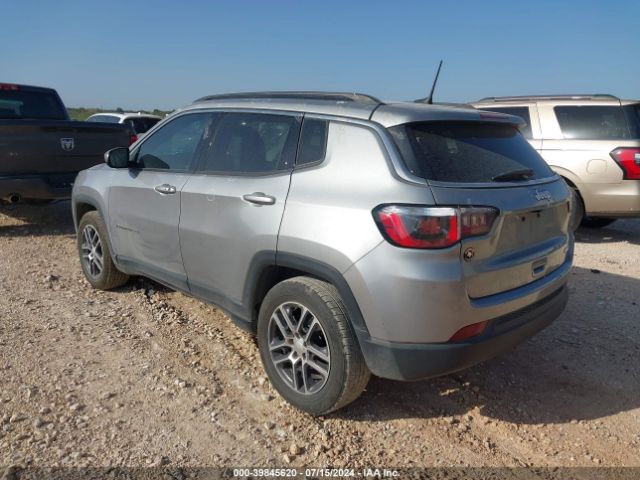3C4NJCBB7JT494347 Jeep Compass Sun And Wheel Fwd