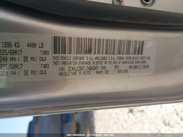 3C4NJCBB7JT494347 Jeep Compass Sun And Wheel Fwd