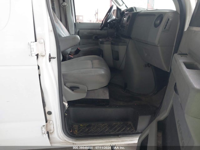 Ford E-250 Commercial 2014 1FTNS2EW6EDA81515 Image 5