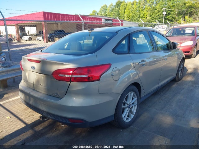 Ford FOCUS SE 2016 1FADP3F27GL318185 Image 4