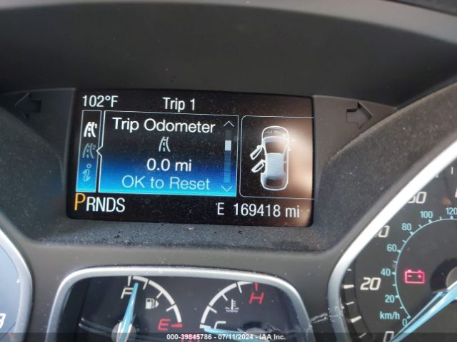 1FADP3J21EL451268 Ford Focus Titanium