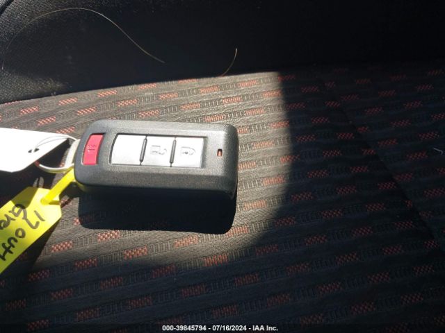 JA4AP3AW4HZ030463 Mitsubishi Outlander Sport 2.4 Se