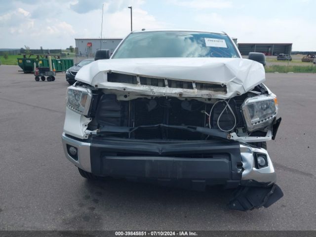 5TFDM5F16EX050645 Toyota Tundra Sr5 4.6l V8