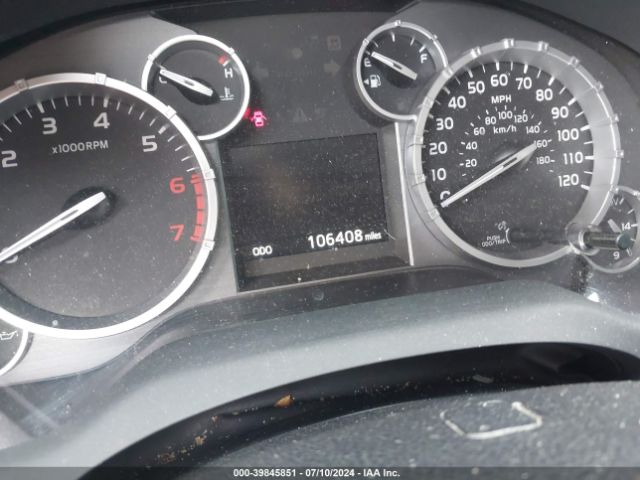 5TFDM5F16EX050645 Toyota Tundra Sr5 4.6l V8