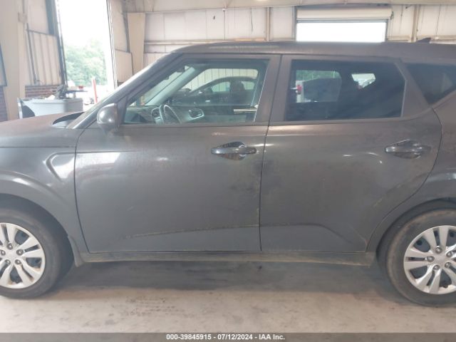 KNDJ23AU2L7723023 KIA SOUL LX