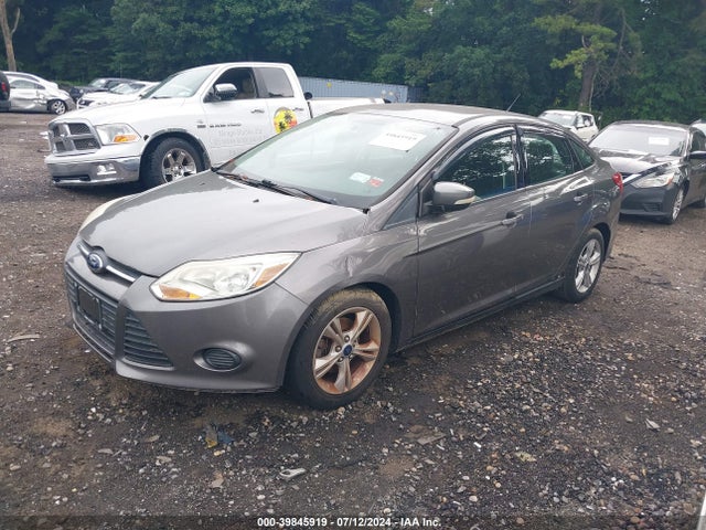 Ford FOCUS SE 2014 1FADP3F28EL318905 Image 2