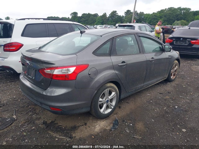 Ford FOCUS SE 2014 1FADP3F28EL318905 Image 4