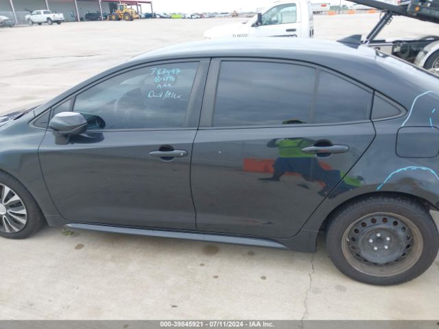 JTDEPRAE1LJ114135 Toyota COROLLA LE