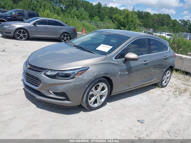 Chevrolet Cruze Premier Auto 2018 3G1BF6SM7JS561065 Image 2