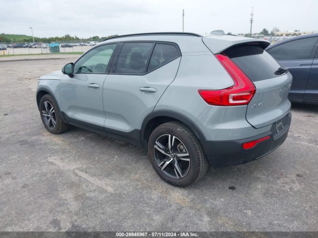 YV4L12UK9R2222925 Volvo Xc40 B5 Core Dark Theme