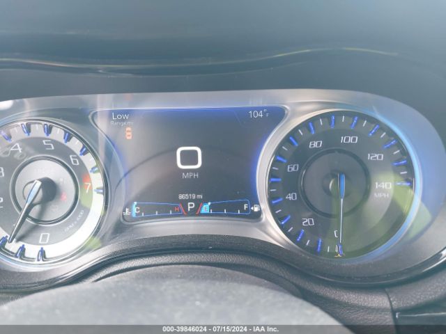 2C3CCABG6JH244709 Chrysler 300 300s