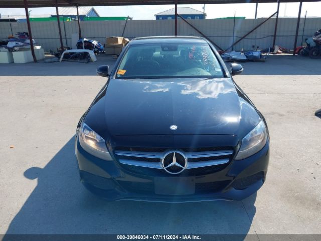 55SWF4JB5GU149076 Mercedes-Benz C 300 Luxury/sport