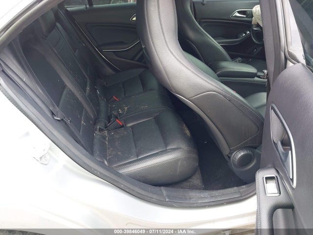 Mercedes-Benz CLA 250 2015 WDDSJ4EB4FN161380 Image 8