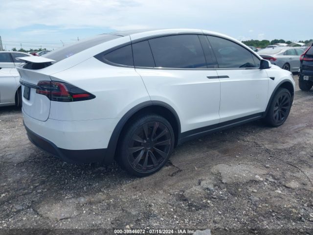 2022 TESLA MODEL X 7SAXCBE5XNF359793 Photo 3