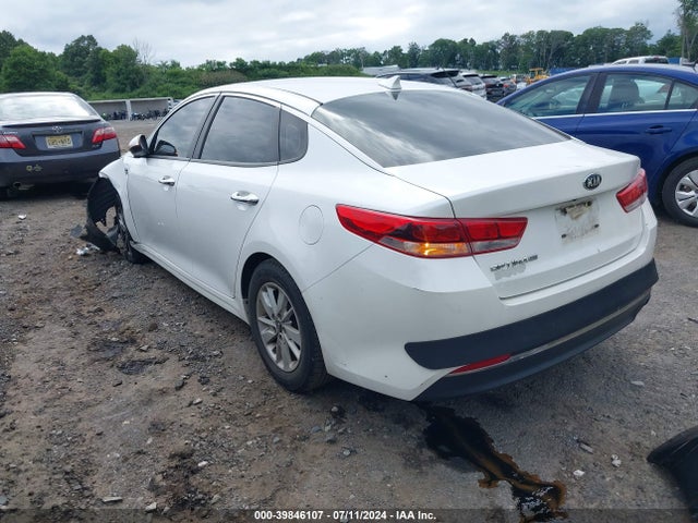 KIA Optima Lx 2016 KNAGT4L32G5107127 Image 3