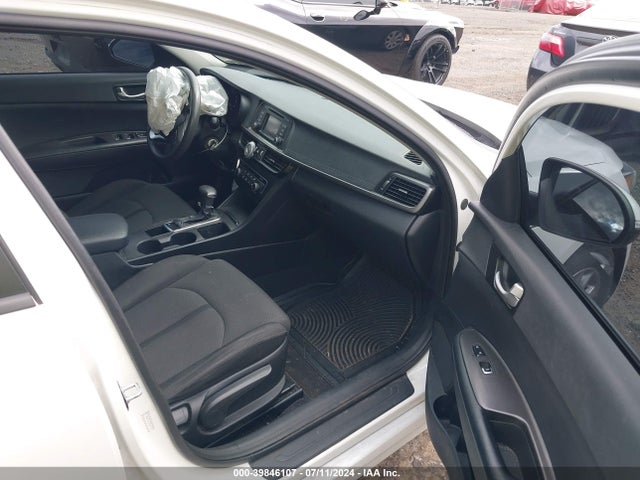 KIA Optima Lx 2016 KNAGT4L32G5107127 Image 5