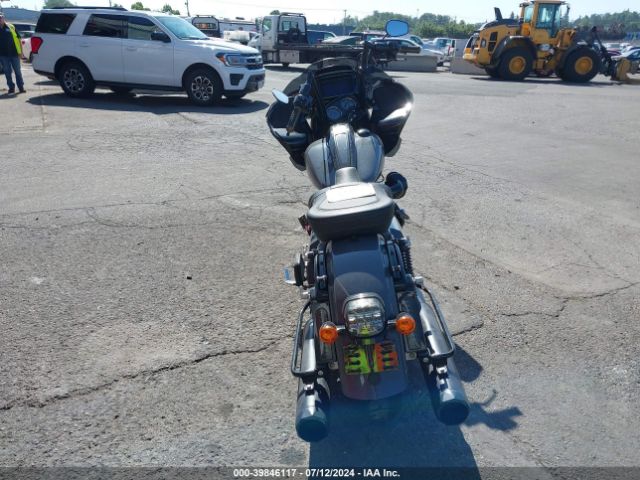 2022 HARLEY-DAVIDSON FLTRXST 1HD1ACL1XNB656529 Photo 5