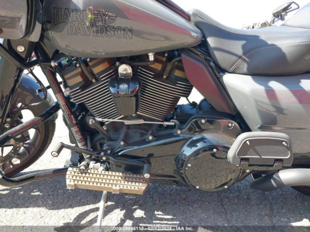 2022 HARLEY-DAVIDSON FLTRXST 1HD1ACL1XNB656529 Photo 8