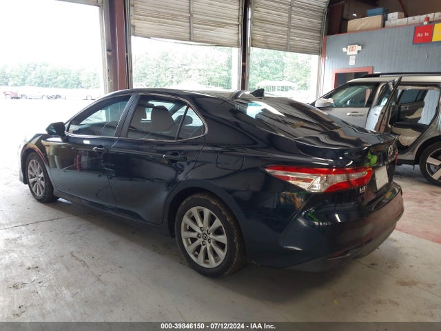 Toyota CAMRY LE 2019 4T1B11HK0KU854205 Image 3
