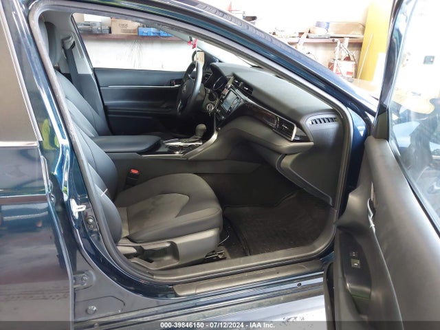 Toyota CAMRY LE 2019 4T1B11HK0KU854205 Image 5