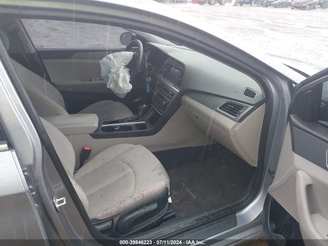 Hyundai SONATA SE 2016 5NPE24AF1GH349725 Image 5