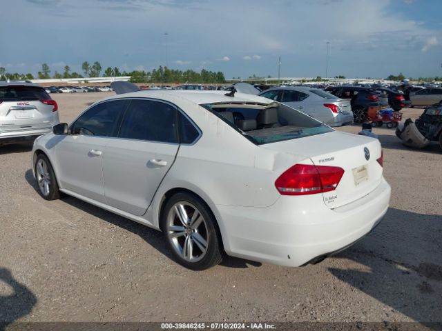 1VWBS7A31EC110384 Volkswagen Passat 1.8t Se