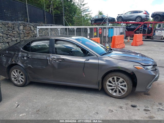 Toyota CAMRY LE 2024 4T1C11AK1RU907664 Image 13