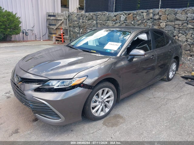 Toyota CAMRY LE 2024 4T1C11AK1RU907664 Image 2